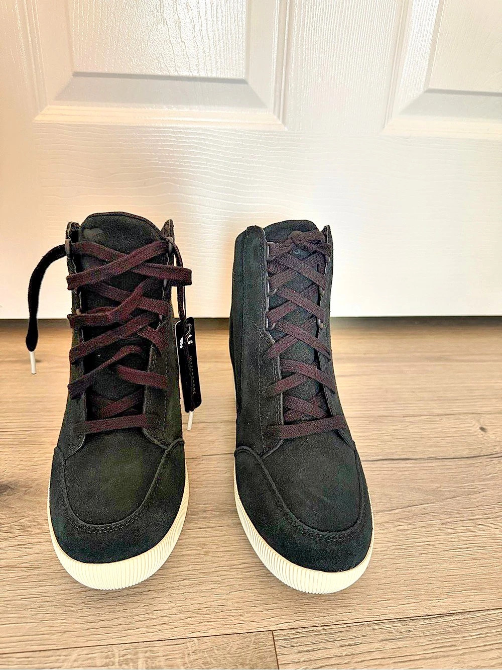 Sorel Out N About Sneaker Hi High Top Sneakers Black & White US 9